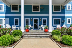 Commander Beach House Hotel